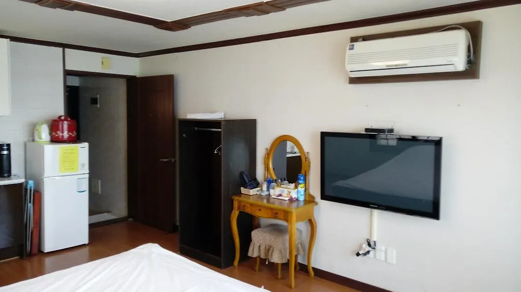 Jeju Sea-Port Pension